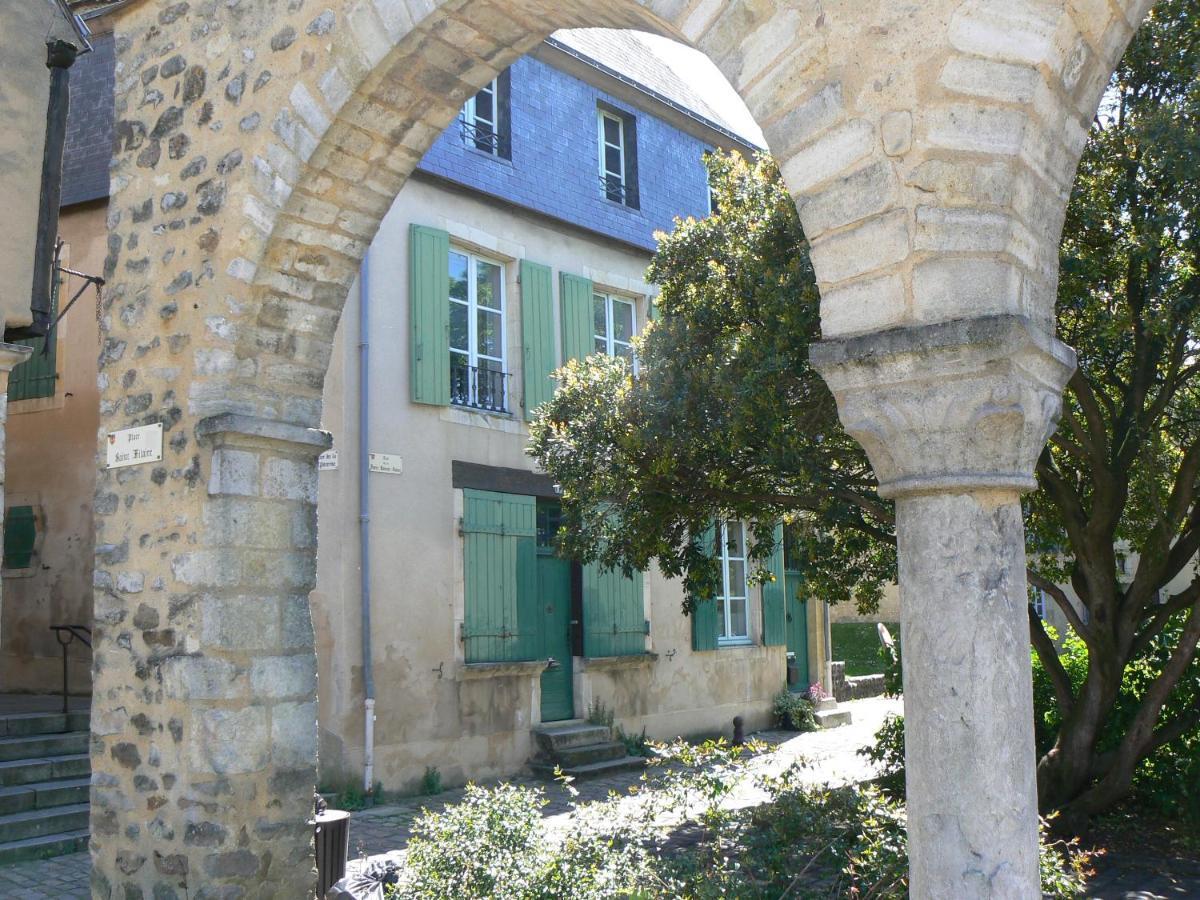 Logis Louisblanc, Muraille Romaine, Lit Queen-Size, Centre Ville Le Mans Exterior foto